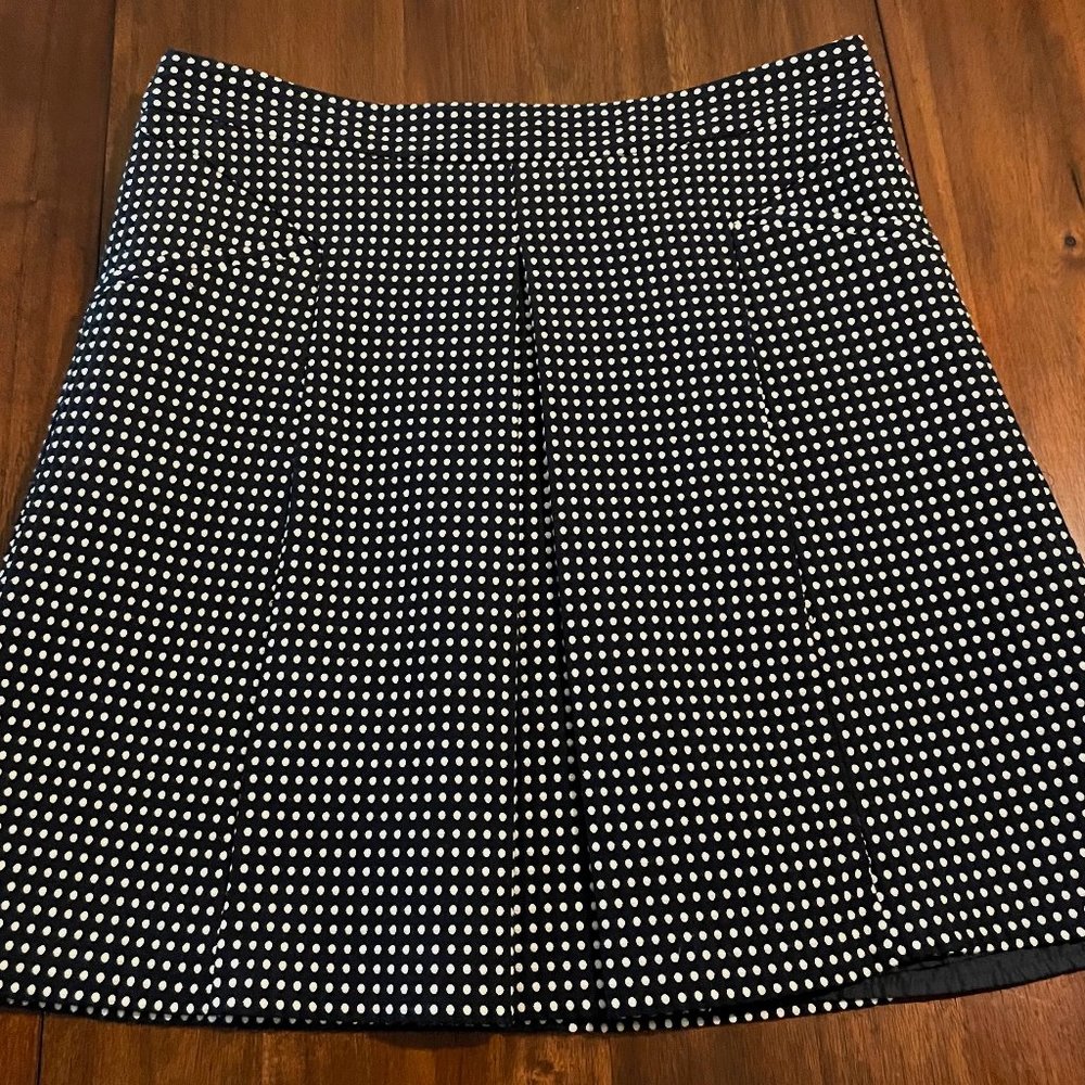 Chaus Navy & White Polka Dot Skirt w/Kick Pleat & Pockets Sz 8